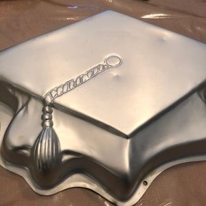Wilton graduation cake pan
